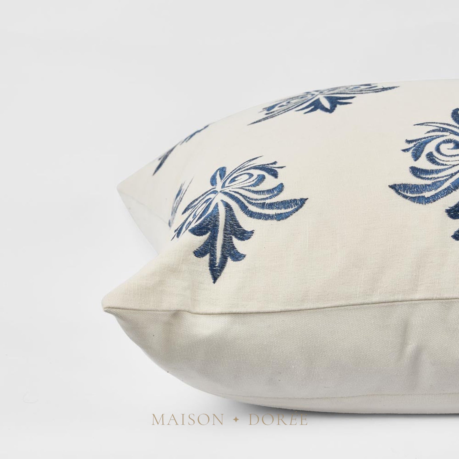 Cushion - Bluebird 50x50cm Blue/White - view 2